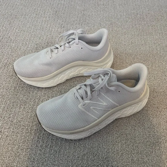 New Balance Sneakers - Picture 1 of 6